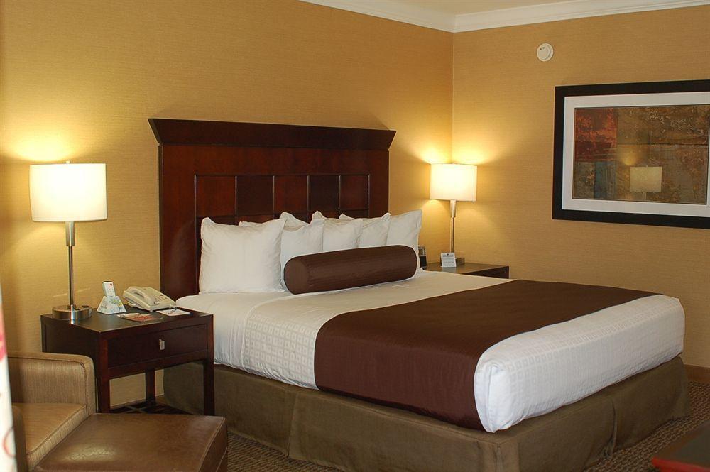 Best Western Plus Carriage Inn Los Angeles Exterior foto
