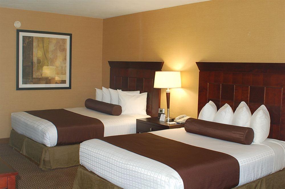 Best Western Plus Carriage Inn Los Angeles Exterior foto